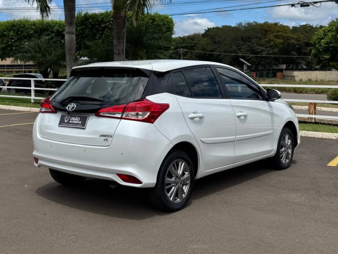 TOYOTA Yaris Hatch 1.5 16V 4P FLEX XL PLUS CONNECT MULTIDRIVE AUTOM�TICO CVT, Foto 5