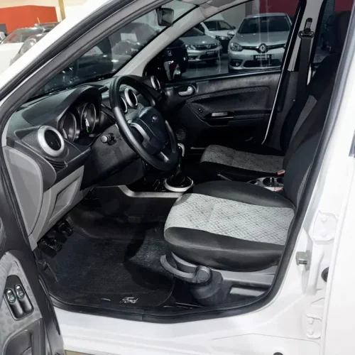 FORD Fiesta Hatch 1.0 CLASS, Foto 9