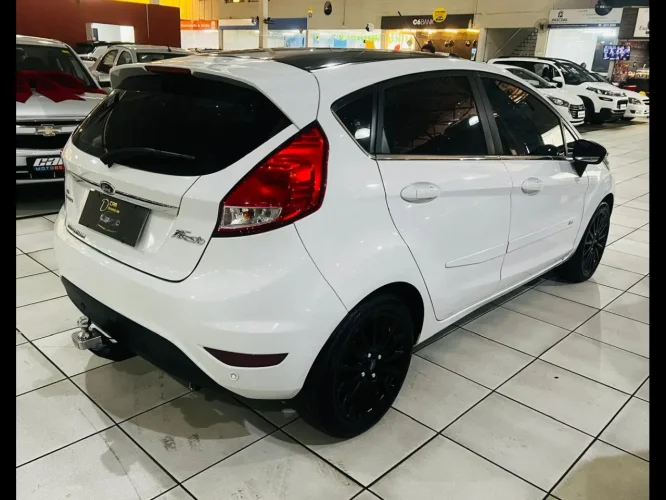 FORD Fiesta Hatch 1.6 4P TITANIUM FLEX AUTOM�TICO, Foto 4