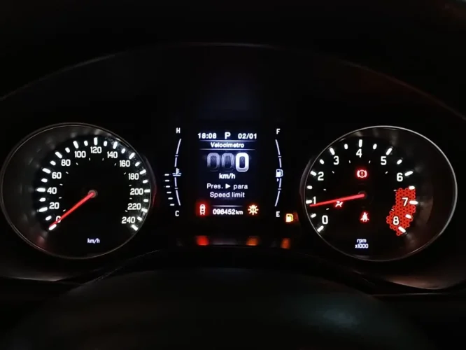 FIAT Toro 1.8 16V 4P FLEX FREEDOM AUTOMTICO, Foto 9