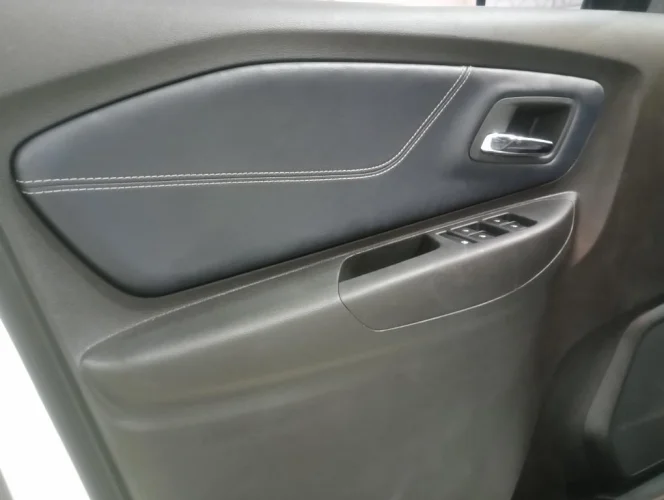 CHEVROLET Spin 1.8 4P FLEX PREMIER 7 LUGARES AUTOM�TICO, Foto 4