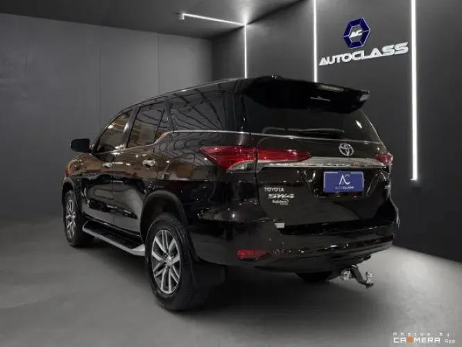 TOYOTA Hilux SW4 2.8 16V 4P SRX 4X4 7 LUGARES TURBO DIESEL AUTOM�TICO, Foto 5