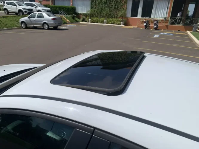 CHEVROLET Cruze Hatch 1.8 16V 4P LTZ SPORT6 FLEX AUTOM�TICO, Foto 2