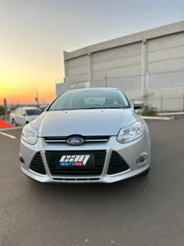 FORD Focus Hatch 1.6 16V 4P SE FLEX, Foto 2