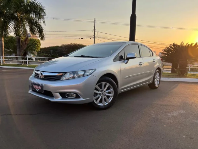 HONDA Civic 1.8 16V 4P LXS AUTOMTICO, Foto 4