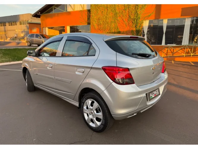 CHEVROLET Onix Hatch 1.0 4P FLEX LS, Foto 5