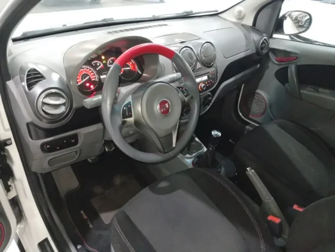 FIAT Palio 1.6 16V 4P FLEX SPORTING, Foto 4