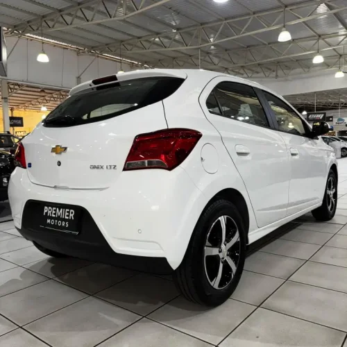 CHEVROLET Onix Hatch 1.4 4P FLEX LTZ AUTOM�TICO, Foto 5