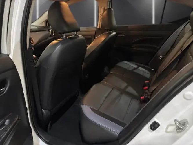 NISSAN Versa Sedan 1.6 16V 4P FLEX EXCLUSIVE XTRONIC AUTOM�TICO CVT, Foto 10