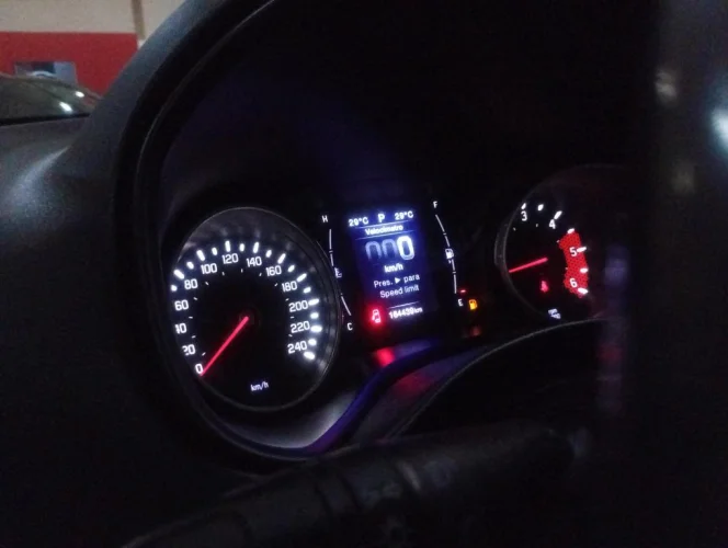 FIAT Toro 2.0 16V 4P 4WD FREEDOM TURBO DIESEL  AUTOMTICO, Foto 9