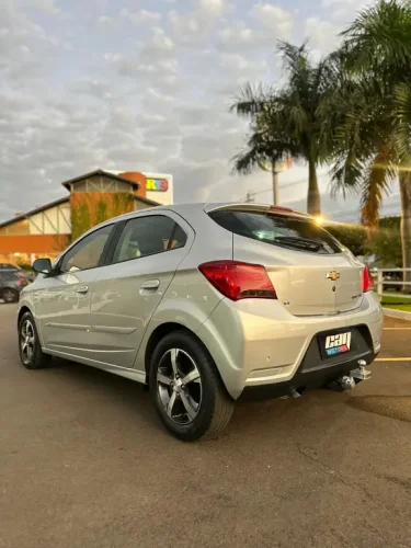 CHEVROLET Onix Hatch 1.4 4P FLEX LTZ, Foto 9