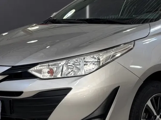 TOYOTA Yaris Sedan 1.5 16V 4P FLEX XL LIVE MULTIDRIVE AUTOM�TICO CVT, Foto 2