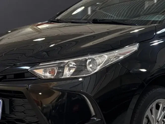 TOYOTA Yaris Hatch 1.5 16V 4P FLEX XS CONNECT MULTIDRIVE AUTOM�TICO CVT, Foto 2