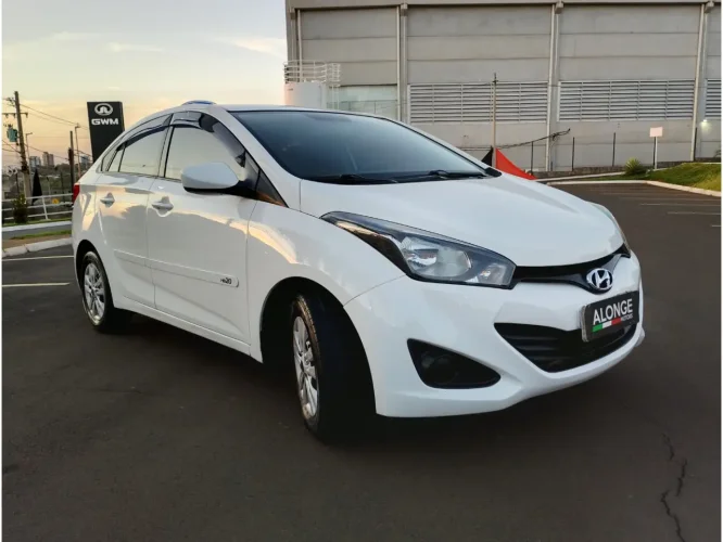 HYUNDAI HB 20 Sedan 1.6 16V 4P FLEX COMFORT PLUS, Foto 2