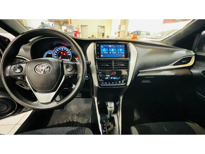TOYOTA Yaris Hatch 1.5 16V 4P FLEX XL MULTIDRIVE AUTOM�TICO CVT, Foto 7