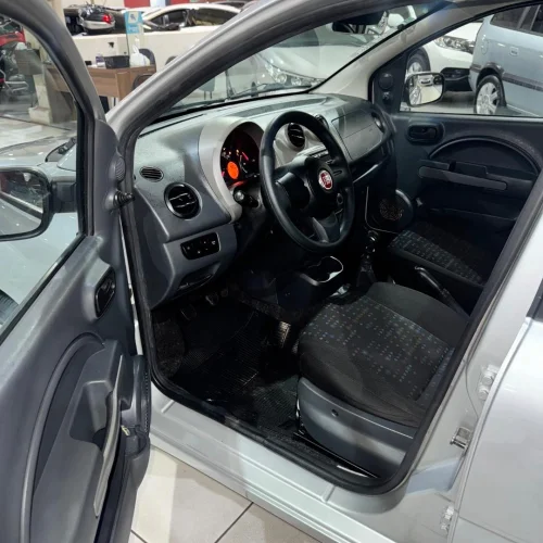 FIAT Uno 1.0 4P FLEX EVO VIVACE CELEBRATION, Foto 8