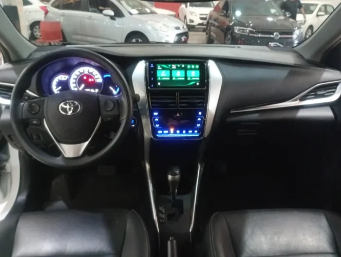 TOYOTA Yaris Sedan 1.5 16V 4P FLEX XL PLUS TECH MULTIDRIVE AUTOMTICO CVT, Foto 10