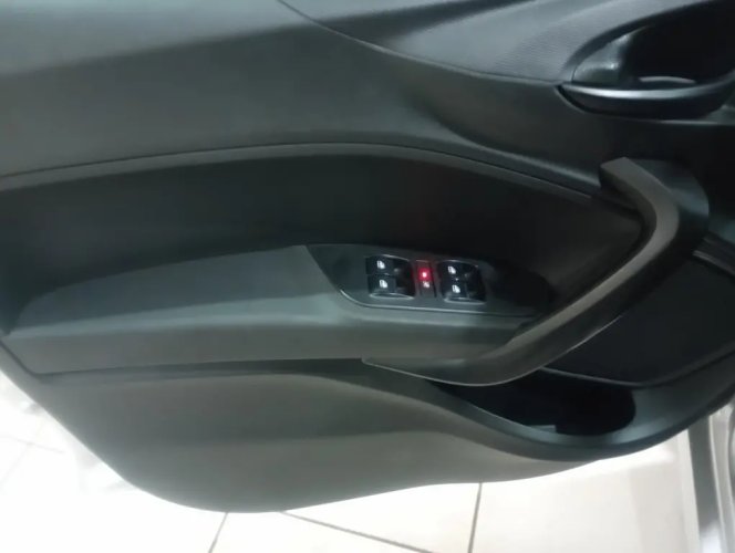 FIAT Cronos 1.3 4P FLEX DRIVE AUTOM�TICO CVT, Foto 8