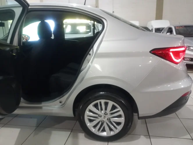 FIAT Cronos 1.3 4P FLEX DRIVE AUTOMTICO CVT, Foto 13