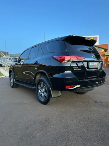 TOYOTA Hilux SW4 2.7 16V 4P FLEX SR 7 LUGARES AUTOMTICO, Foto 10