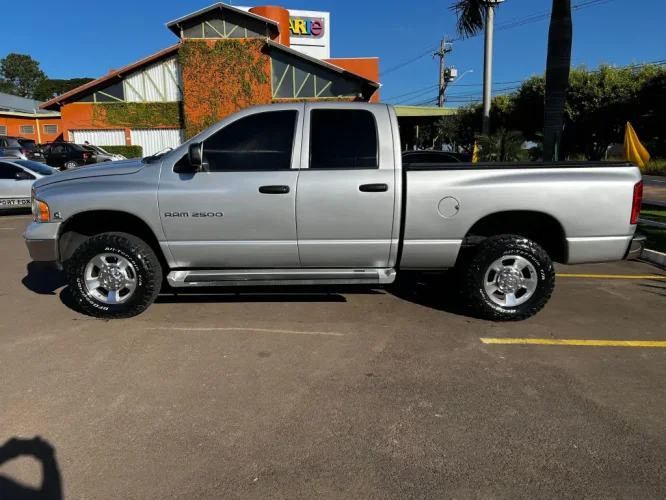 DODGE Ram 5.9 I6 24V 2500 SLT CABINE DUPLA TURBO DIESEL 4X4 AUTOM�TICO, Foto 9