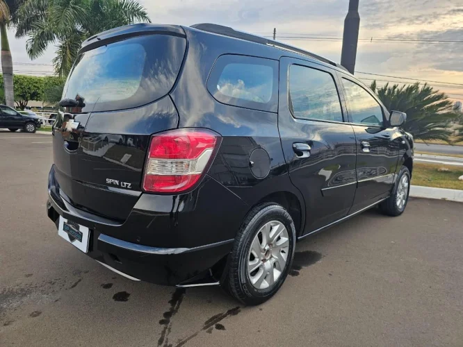 CHEVROLET Spin 1.8 4P FLEX LTZ 7 LUGARES AUTOMTICO, Foto 4
