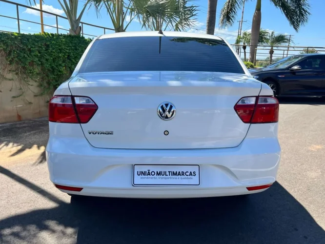 VOLKSWAGEN Voyage 1.0 4P FLEX, Foto 6