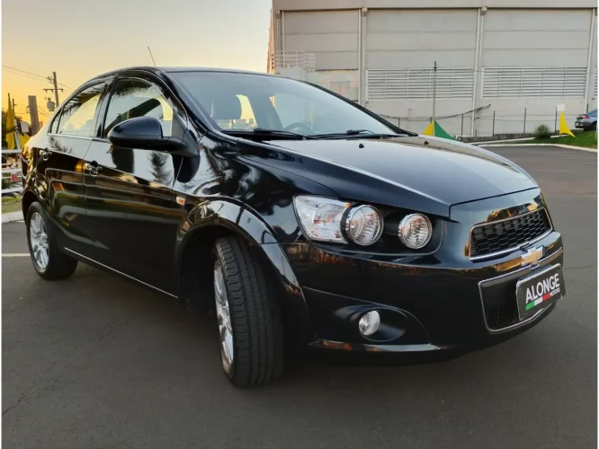 CHEVROLET Sonic Sedan 1.6 16V 4P LTZ FLEX AUTOM�TICO, Foto 3