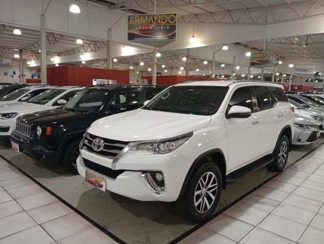 TOYOTA Hilux SW4 2.7 16V 4P FLEX SRV 7 LUGARES AUTOM�TICO, Foto 4