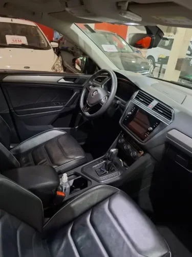 VOLKSWAGEN Tiguan 1.4 250 TSI TOTAL FLEX ALLSPACE COMFORTLINE TURBO AUTOM�TICO TIPTRONIC, Foto 5