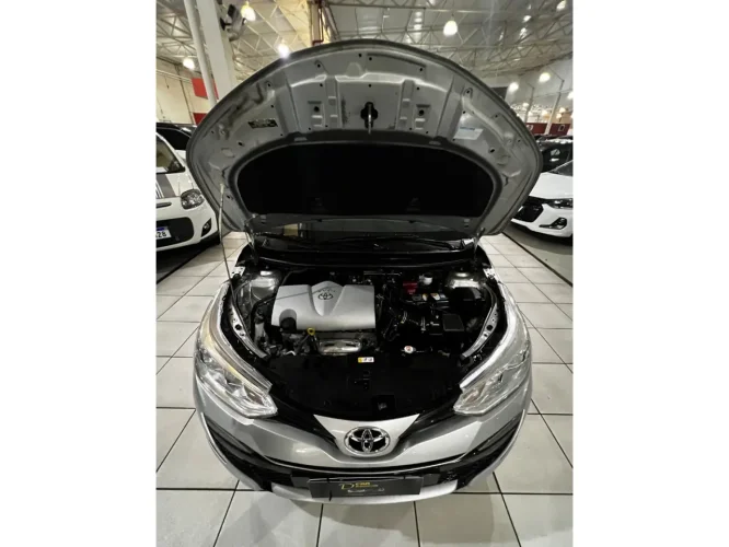 TOYOTA Yaris Hatch 1.5 16V 4P FLEX XS MULTIDRIVE AUTOM�TICO CVT, Foto 6