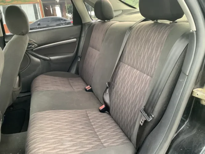 FORD Focus Sedan 1.6 4P GLX, Foto 10