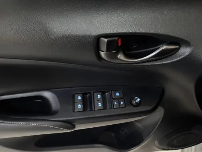 TOYOTA Yaris Sedan 1.5 16V 4P FLEX XS CONNECT MULTIDRIVE AUTOM�TICO CVT, Foto 14