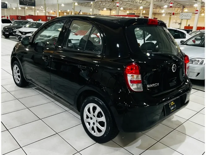 NISSAN March 1.6 16V 4P S FLEX, Foto 5