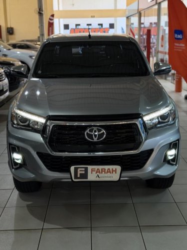 TOYOTA Hilux Caminhonete 2.8 16V SRX 50 ANOS 4X4 TURBO DIESEL CABINE DUPLA AUTOM�TICO, Foto 4