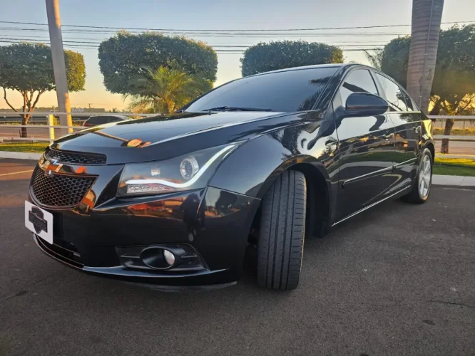 CHEVROLET Cruze Sedan 1.8 16V 4P LT ECOTEC FLEX, Foto 2