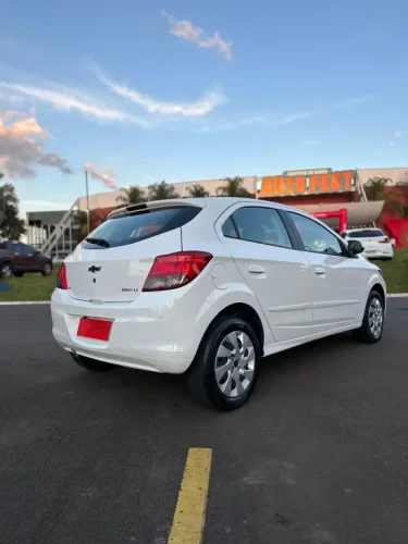 CHEVROLET Onix Hatch 1.4 4P FLEX LT, Foto 5