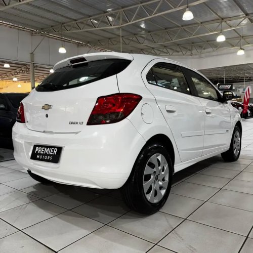 CHEVROLET Onix Hatch 1.4 4P FLEX LT, Foto 5