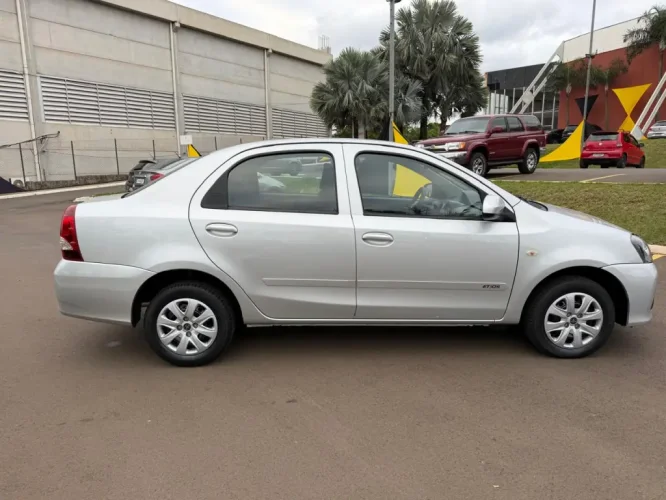 TOYOTA Etios Sedan 1.5 16V 4P FLEX X AUTOM�TICO, Foto 8