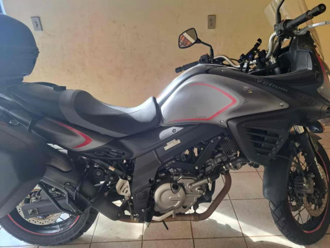 SUZUKI V-Strom DL 650 XT, Foto 3
