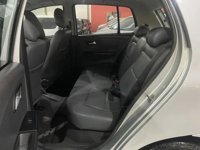 VOLKSWAGEN Fox 1.6 4P TREND FLEX, Foto 4