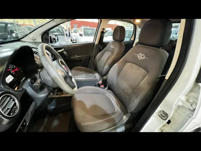 FIAT Grand Siena 1.4 4P EVO ATTRACTIVE FLEX, Foto 9