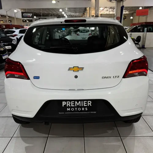CHEVROLET Onix Hatch 1.4 4P FLEX LTZ AUTOM�TICO, Foto 6