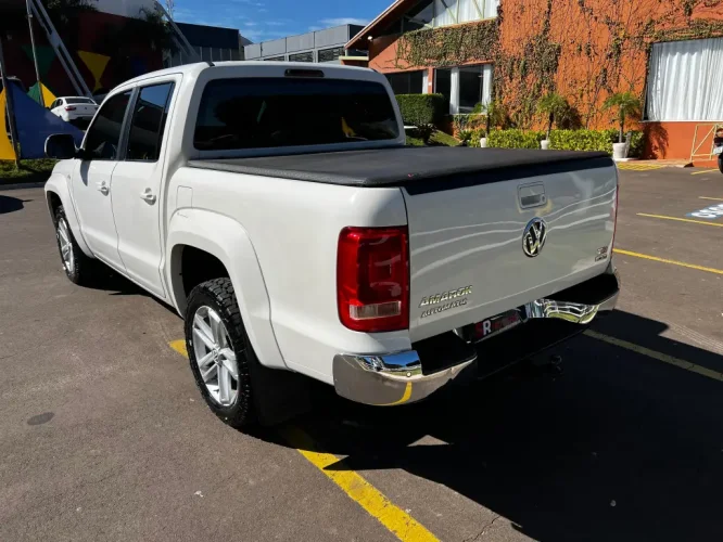 VOLKSWAGEN Amarok 2.0 16V 4X4 CABINE DUPLA HIGHLINE TURBO INTERCOOLER AUTOM�TICO, Foto 4