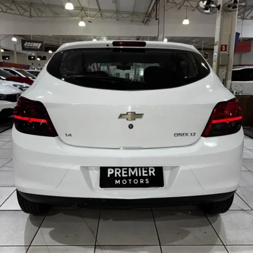 CHEVROLET Onix Hatch 1.4 4P FLEX LT, Foto 6
