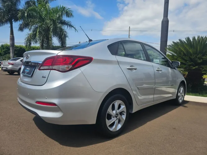 HYUNDAI HB 20 Sedan 1.6 16V 4P FLEX COMFORT PLUS, Foto 5