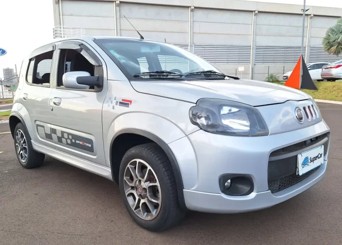 FIAT Uno 1.4 4P FLEX SPORTING, Foto 3