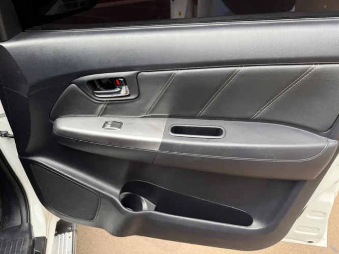 TOYOTA Hilux Caminhonete 3.0 4P 4X4 SRV TURBO DIESEL TOP CABINE DUPLA AUTOMTICO, Foto 7