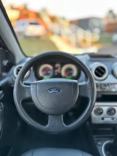 FORD Fiesta Hatch 1.6 4P CLASS FLEX, Foto 6
