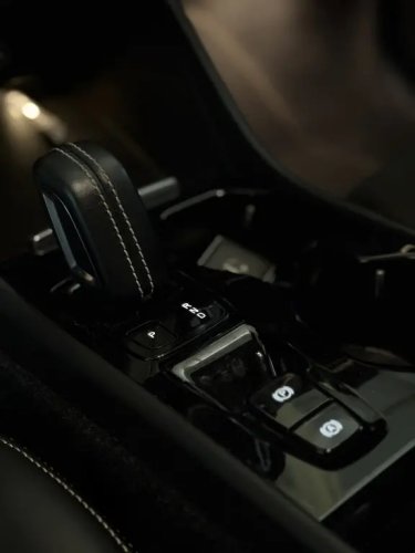 VOLVO XC40 1.5 16V 4P T5 RECHARGE H�BRIDO R-DESIGN GEARTRONIC AUTOM�TICO, Foto 20
